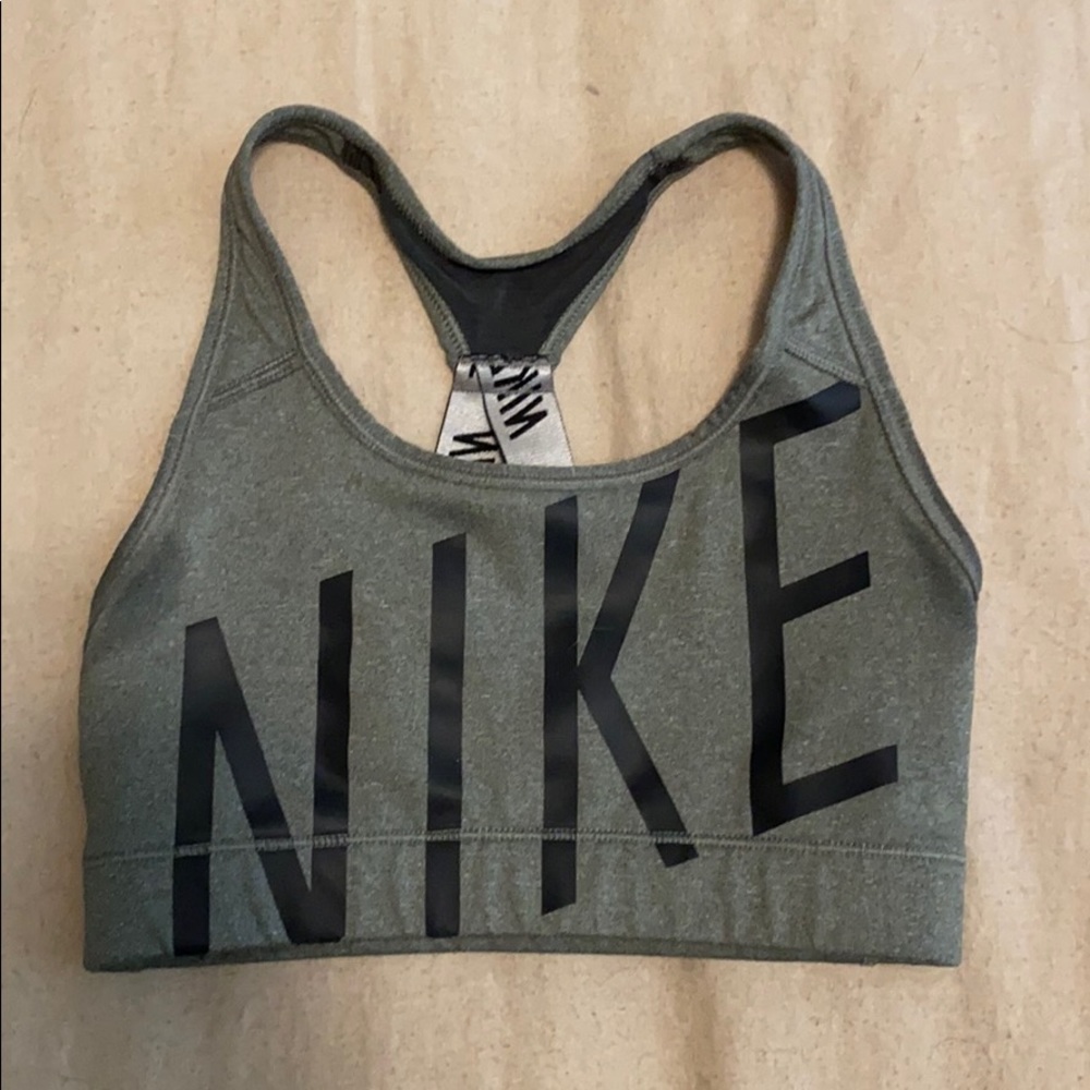 Nike dri-got sports bra in gray